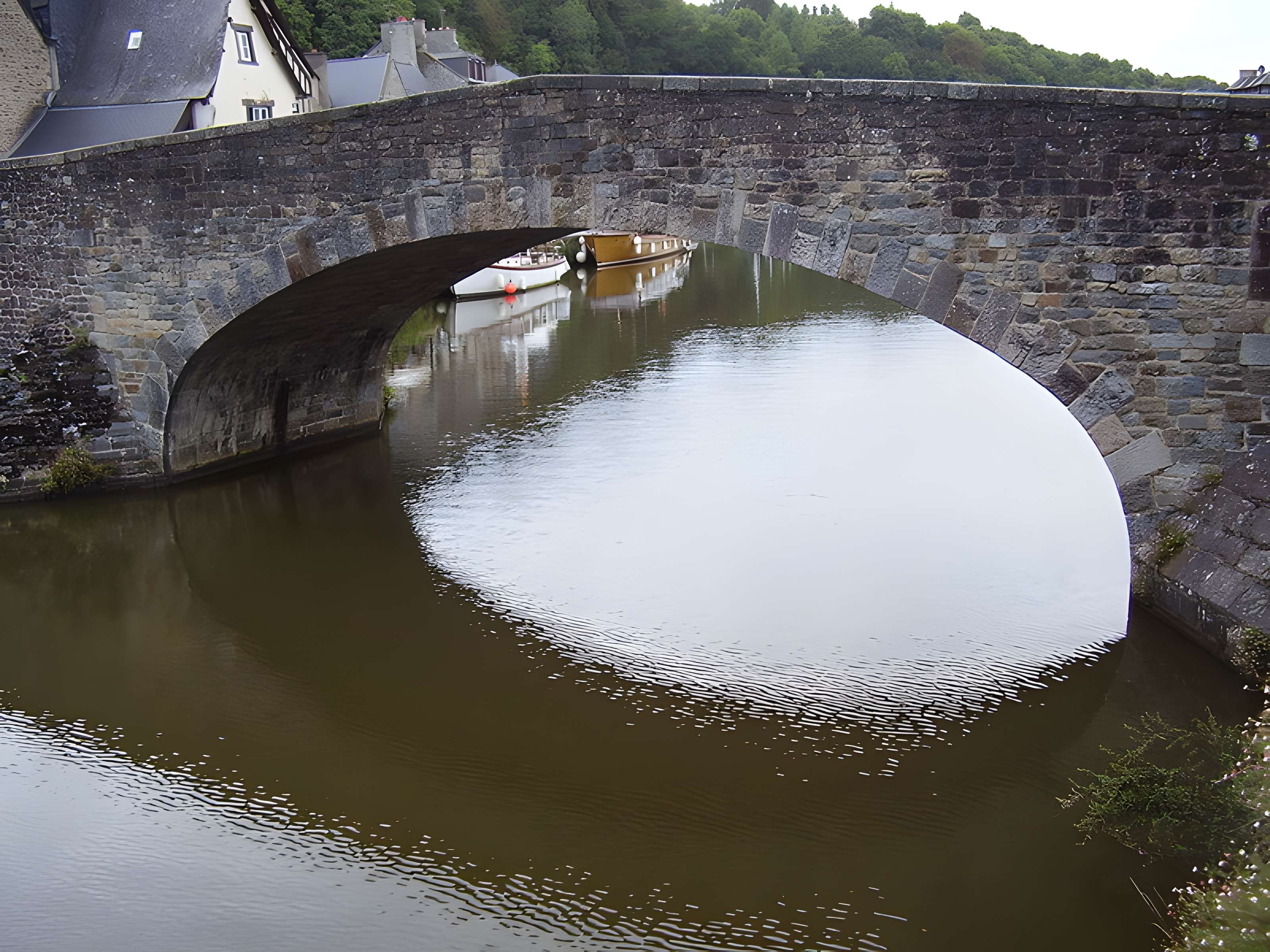 Vieux pont de Dinan