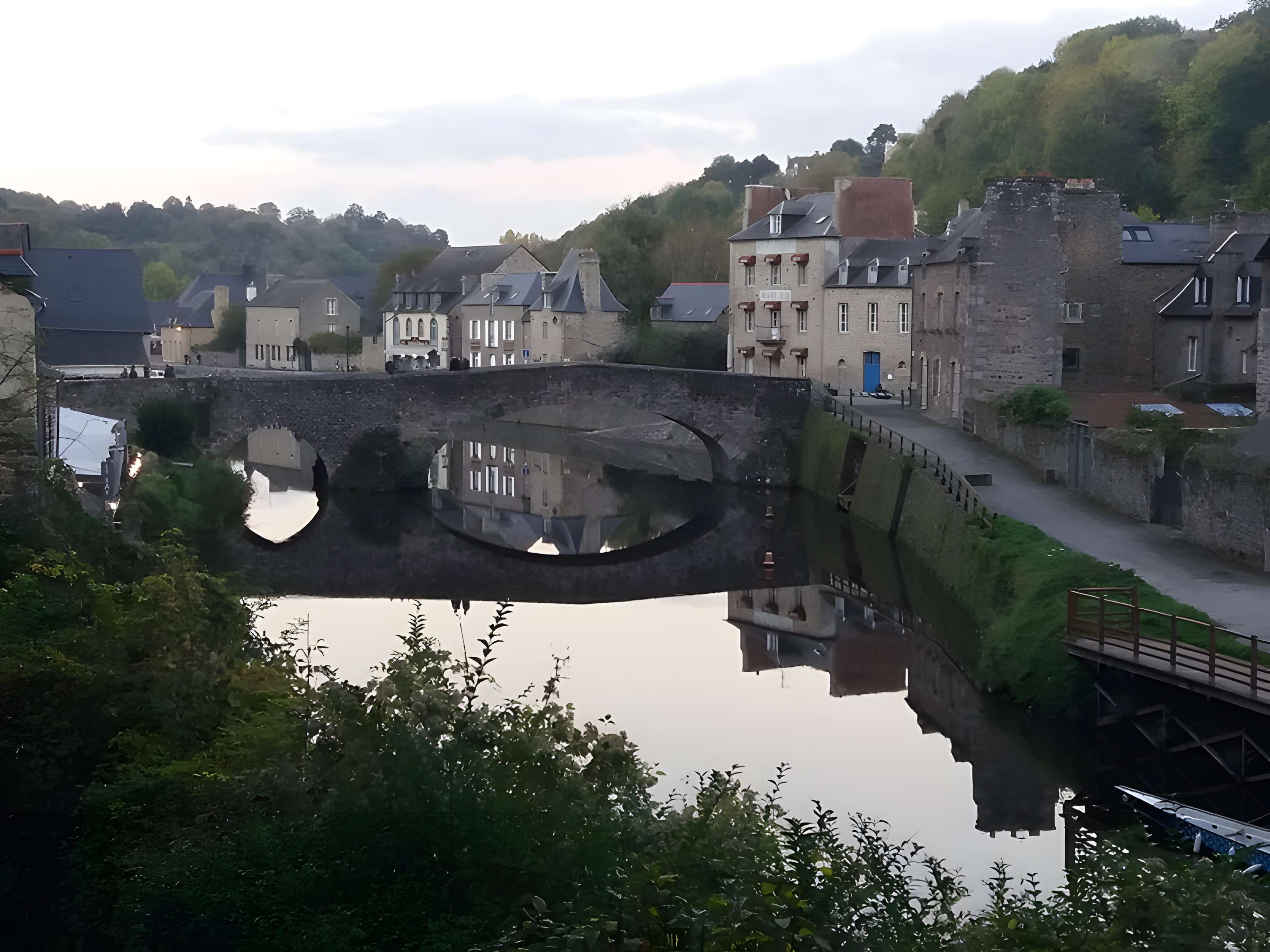 Vieux pont de Dinan