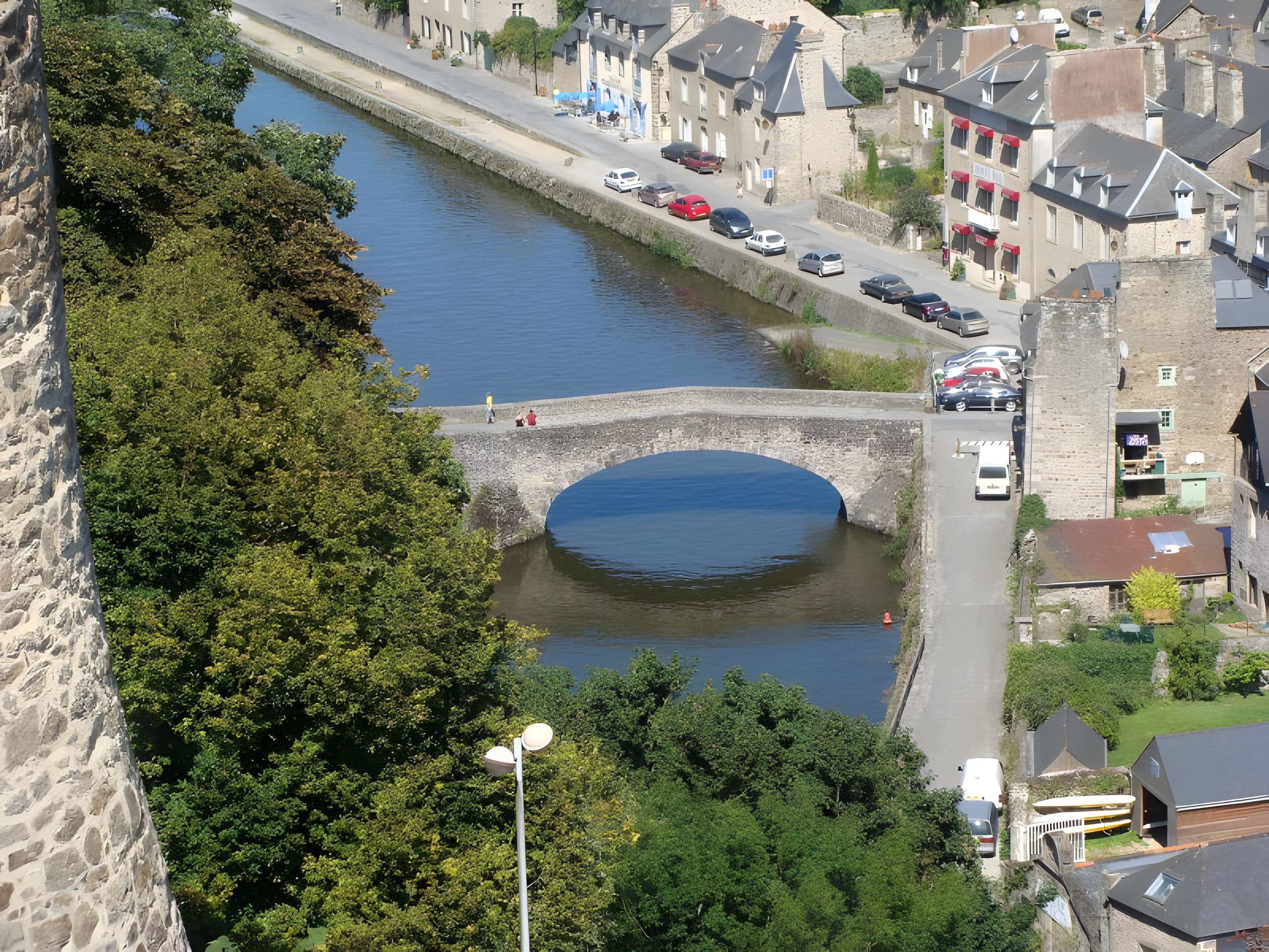 Vieux pont de Dinan