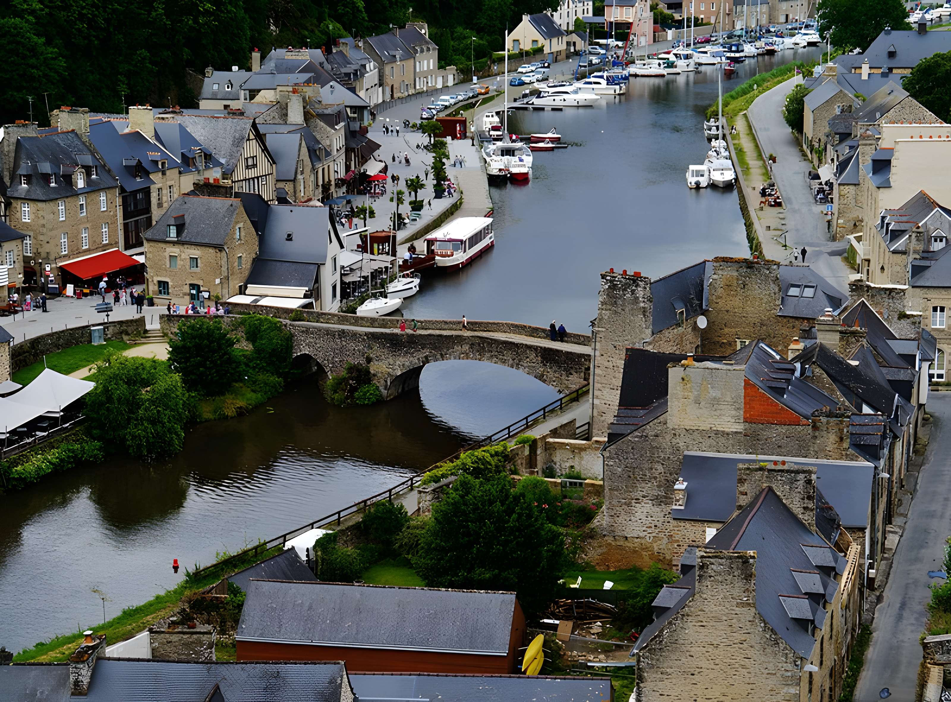 Vieux pont de Dinan