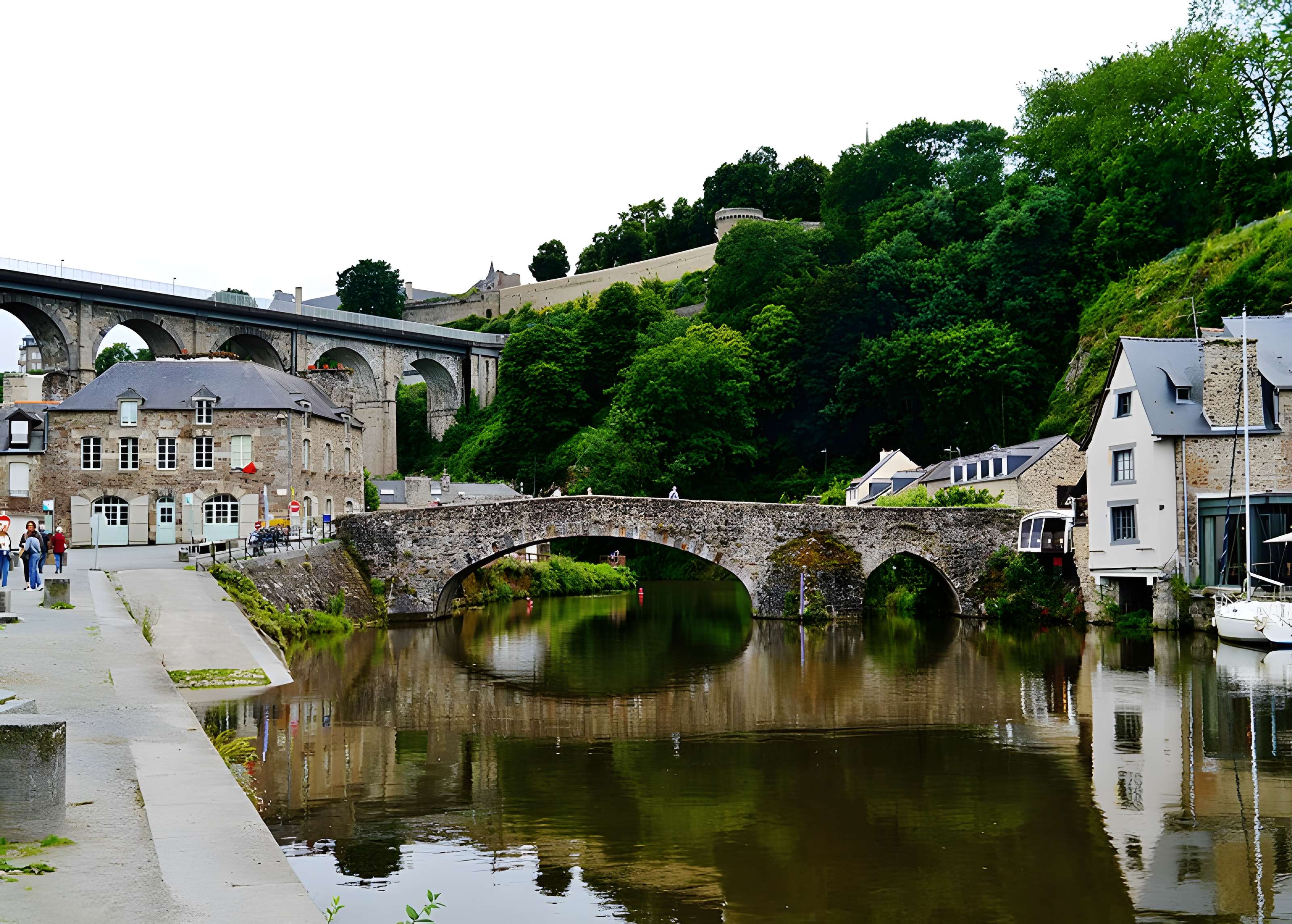 Vieux pont de Dinan