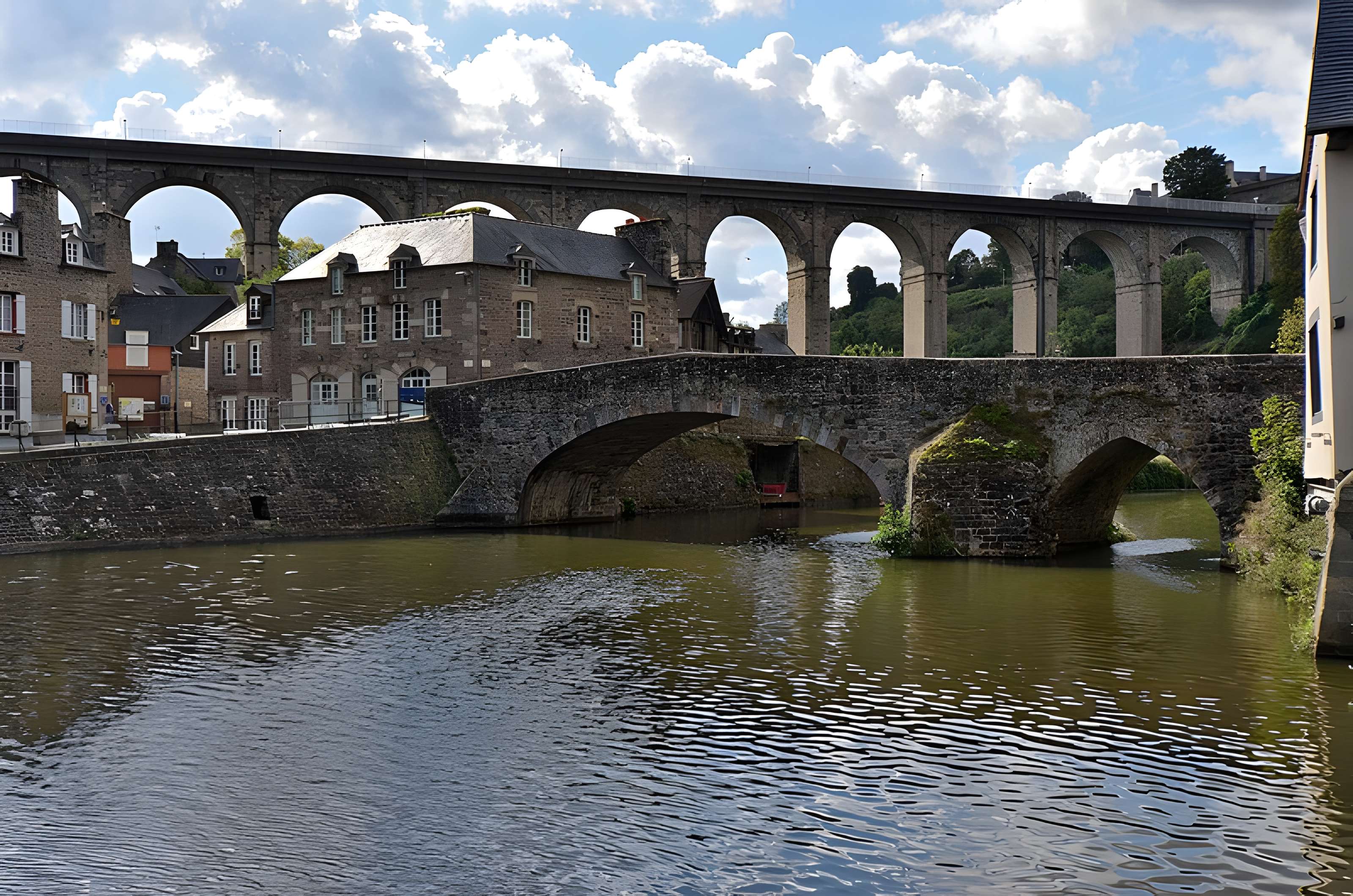 Vieux pont de Dinan