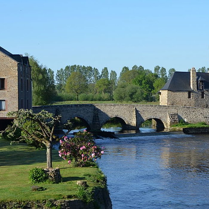 Photo de Vieux pont sur la Selune également sur commune de Poilley