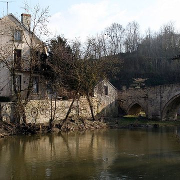 Vieux pont de Saint-Généroux