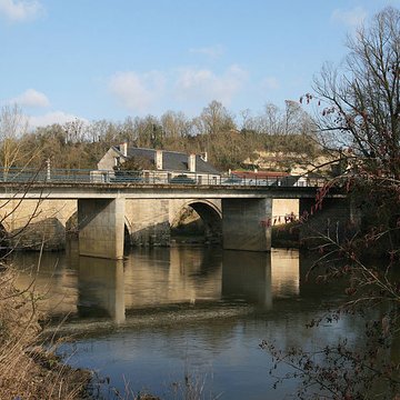 Vieux pont de Saint-Généroux