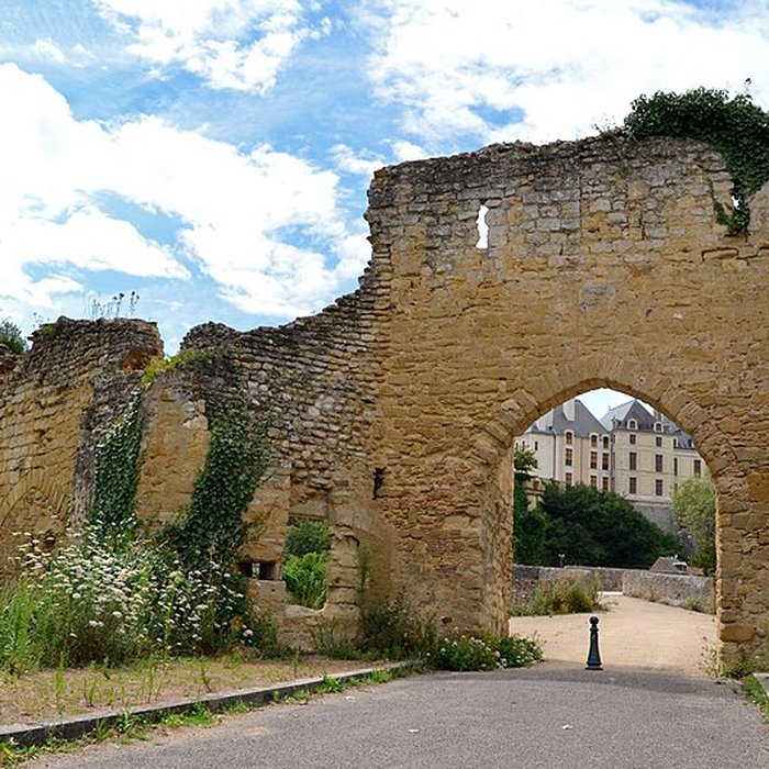 Photo de Vieux Pont et poterne de Thouars