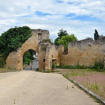 Vieux Pont et poterne de Thouars