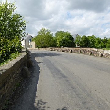 vieux pont sur la flume de pace