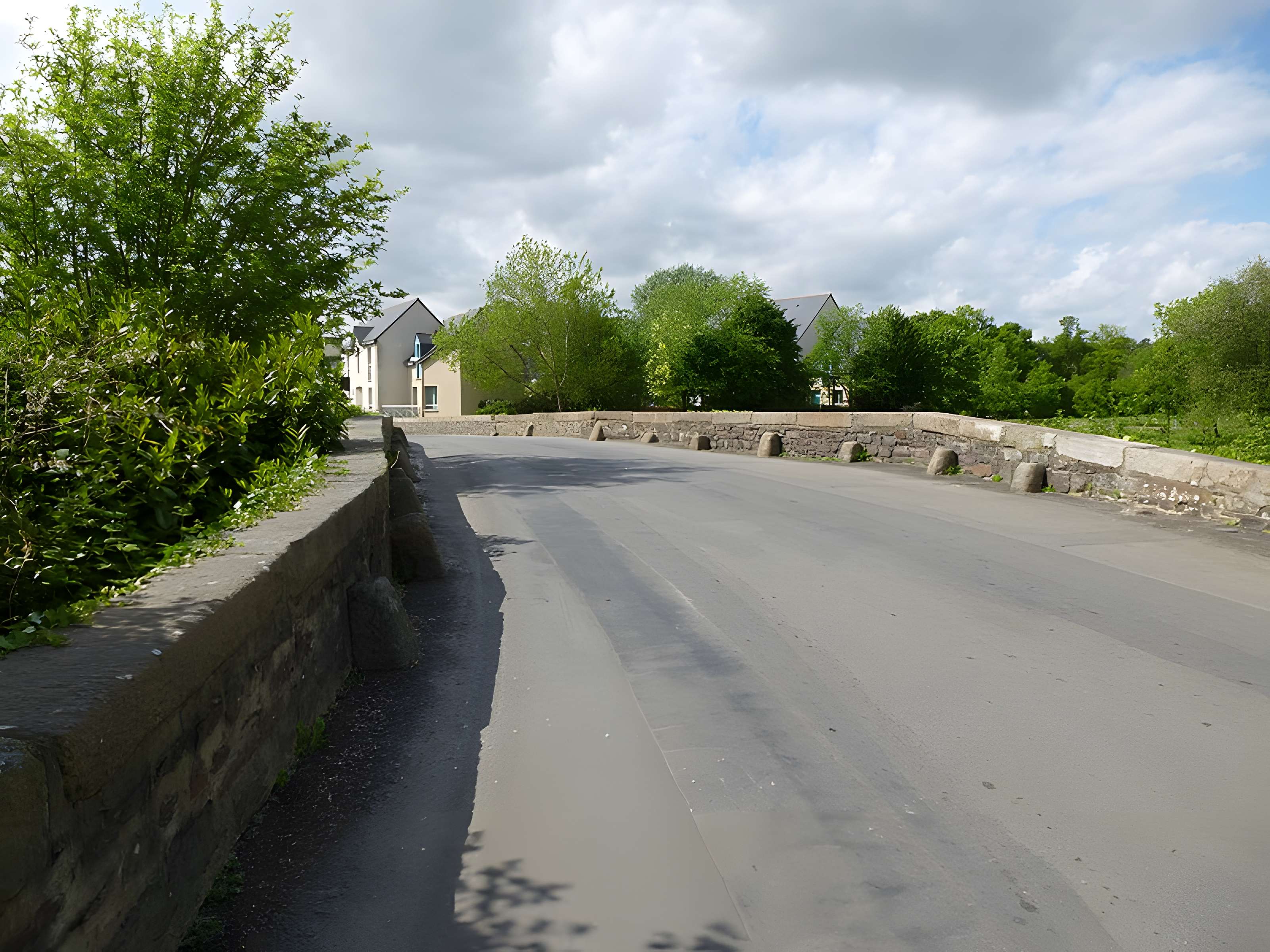Vieux pont sur la Flume de Pacé