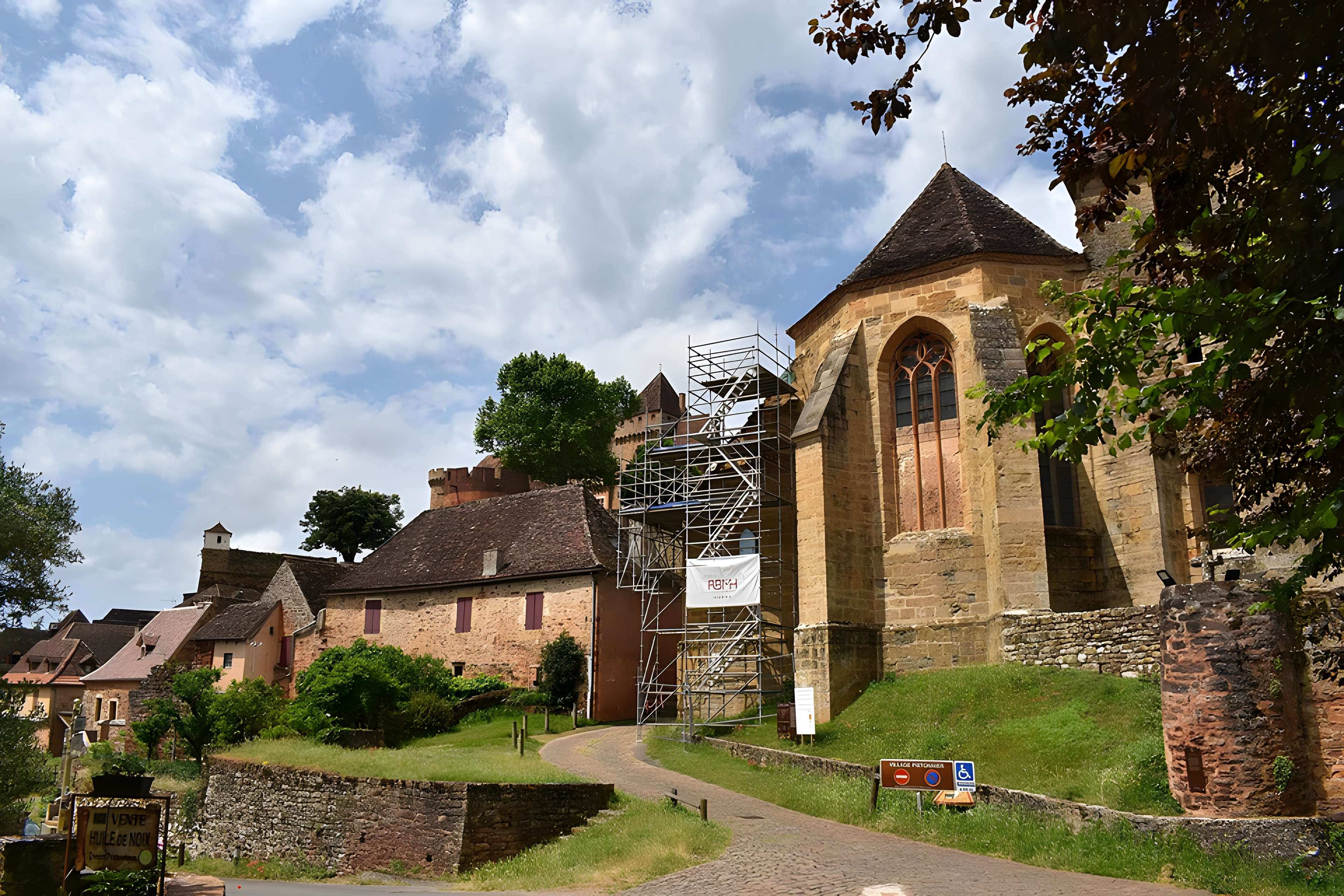 Collégiale Saint-Louis du château de Castelnau-de-Bretenoux