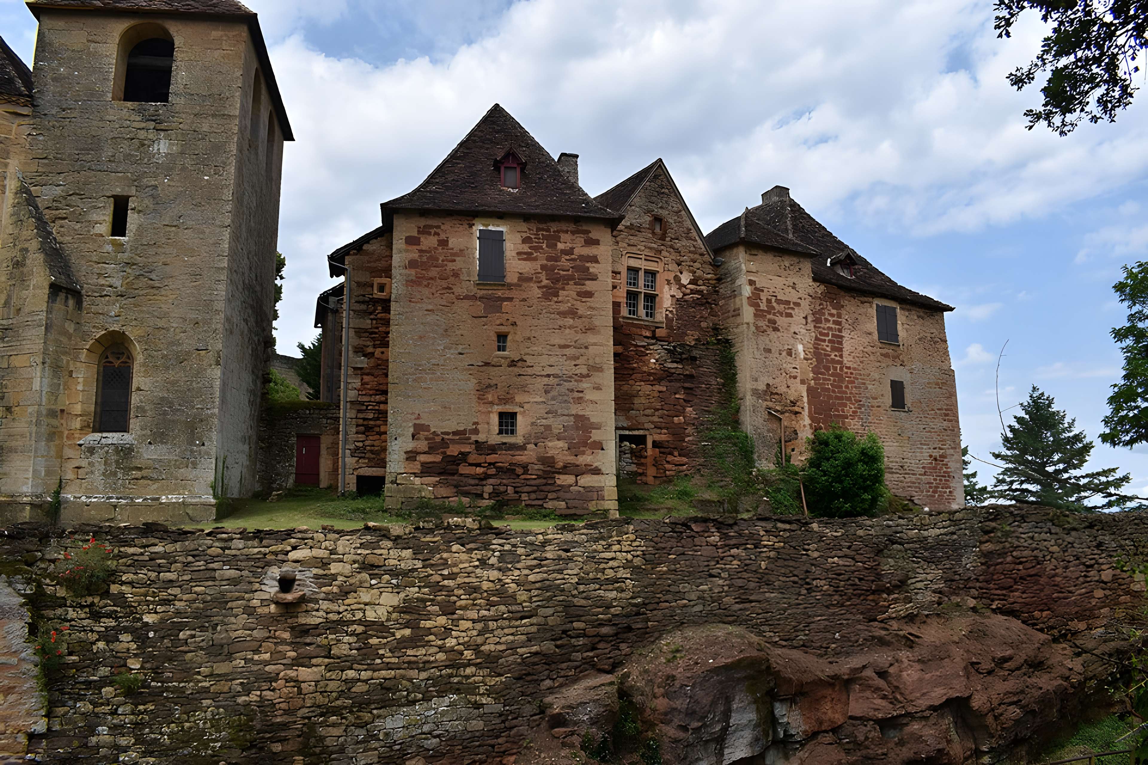 Collégiale Saint-Louis du château de Castelnau-de-Bretenoux