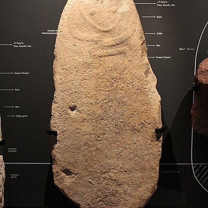 Photo de 2 Statues-menhirs de Collorgues