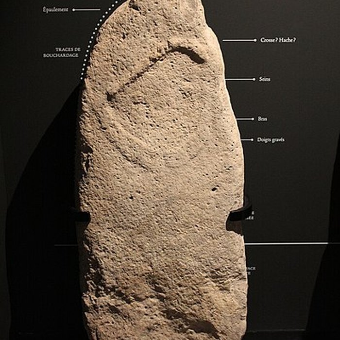 Photo de 2 Statues-menhirs de Collorgues