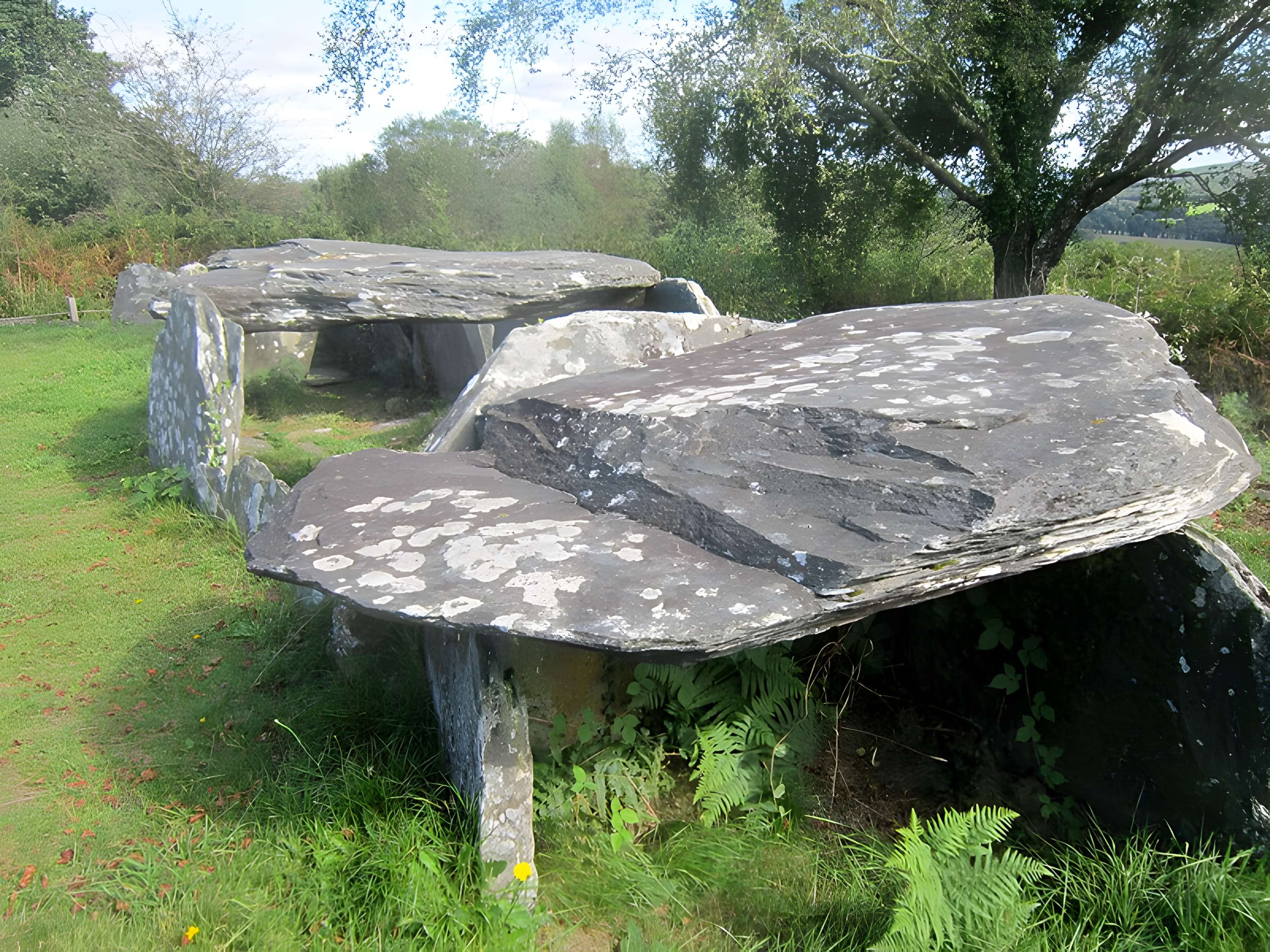3 Allées couvertes de Laniscat