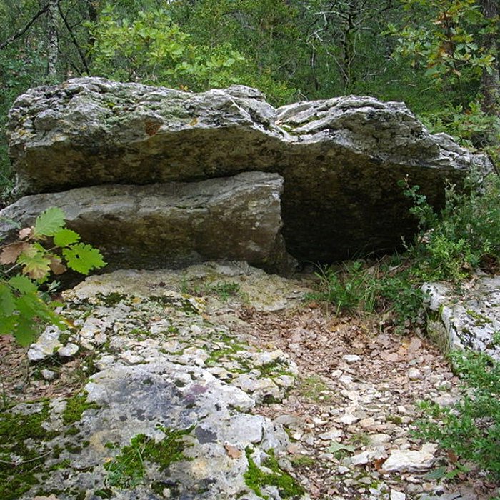 Photo de Groupe de trois dolmens