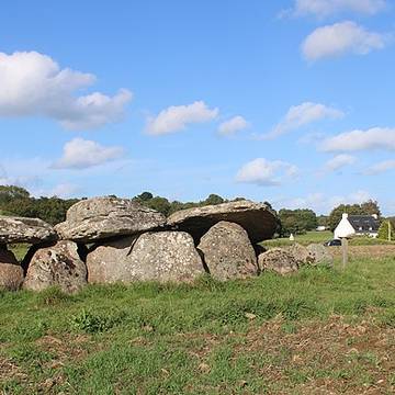 5 Menhirs de Moëlan-sur-Mer