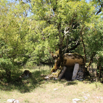 6 Dolmens de Saint-Chels : dolmen des Agars