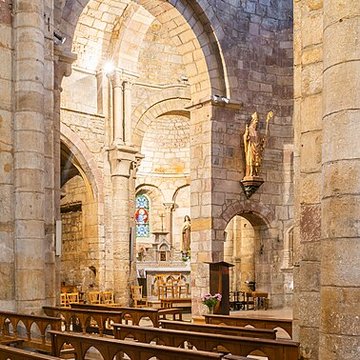Collégiale Saint-Martin de La Canourgue