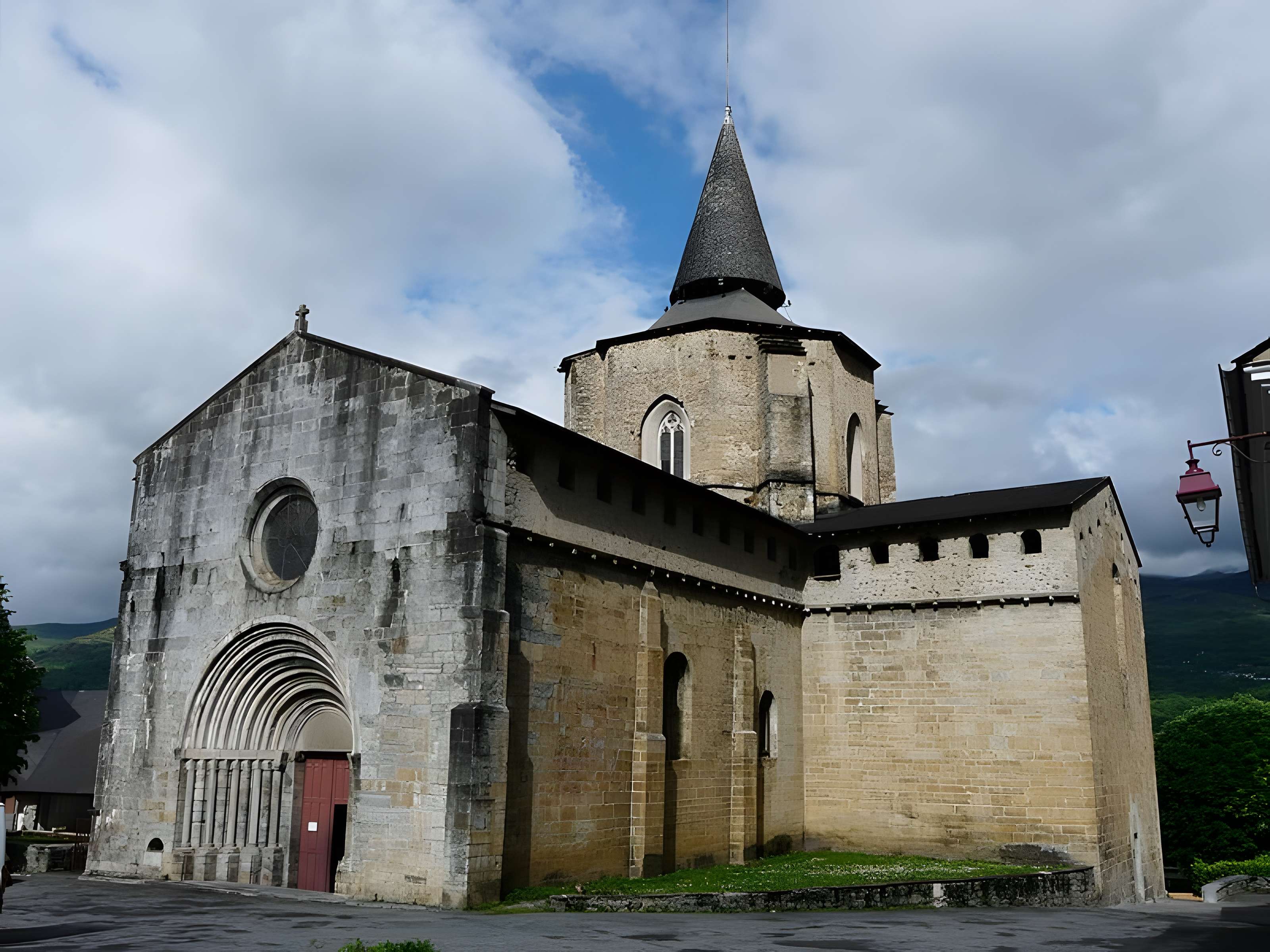 Abbatiale Notre-Dame-de-l'Assomption de Saint-Savin 