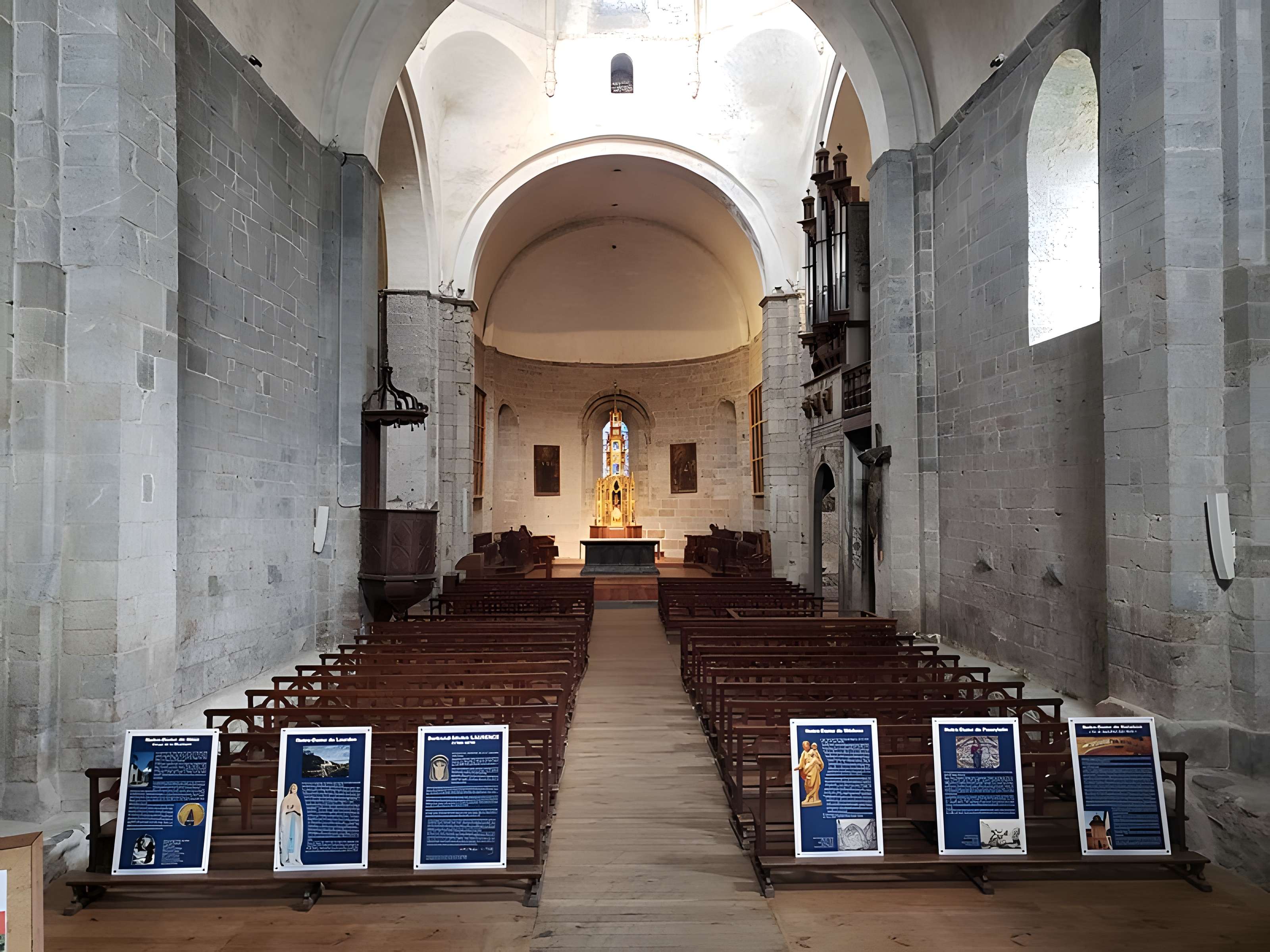 Abbatiale Notre-Dame-de-l'Assomption de Saint-Savin