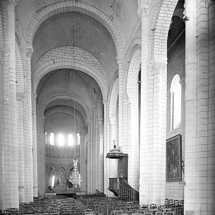 Photo de Abbatiale Saint-Pierre de Preuilly-sur-Claise