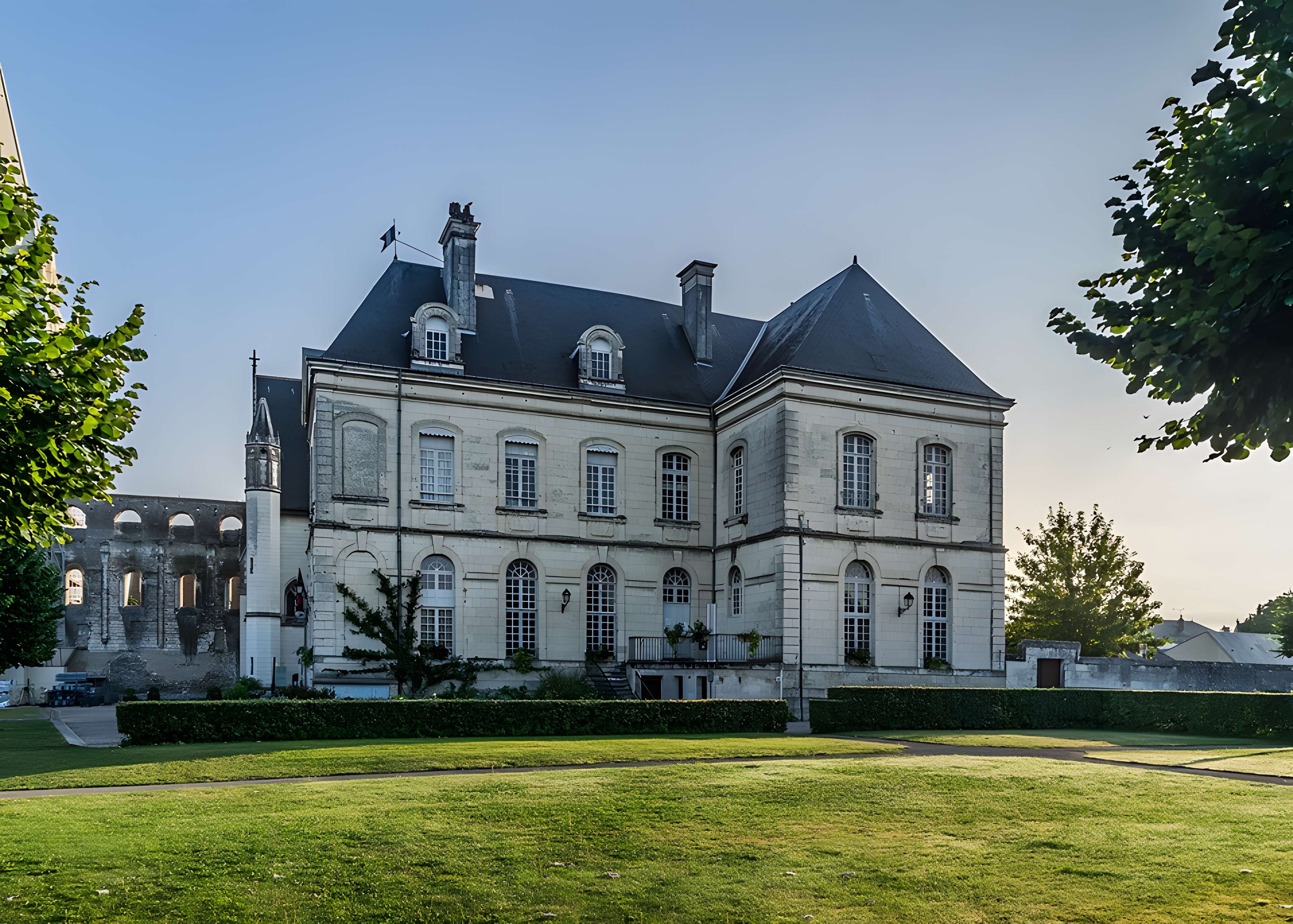 Abbaye de la Trinité de Beaulieu-lès-Loches