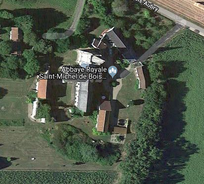 Abbaye royale Saint-Michel de Bois-Aubry 