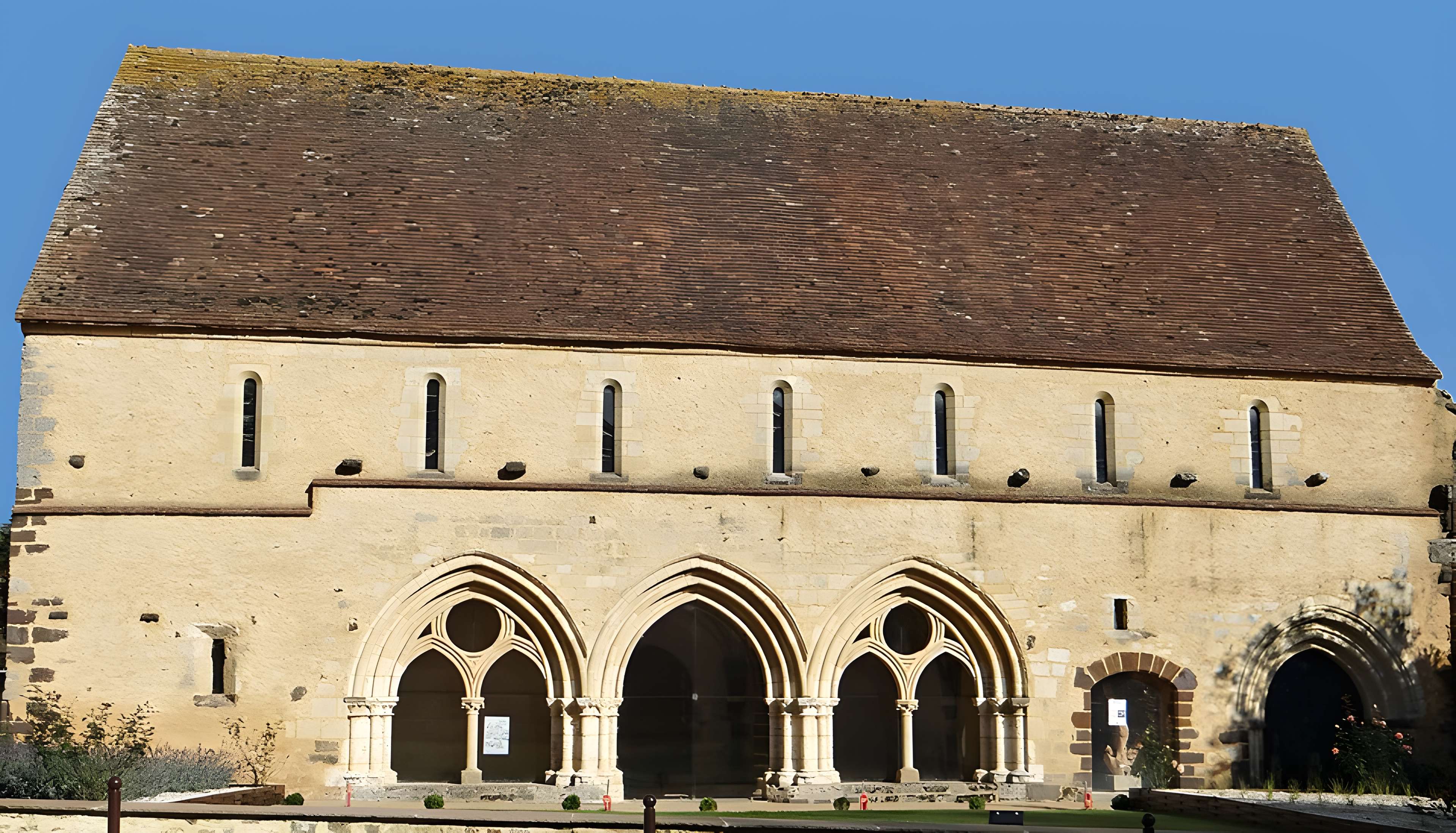 Abbaye Saint-Martin de Massay