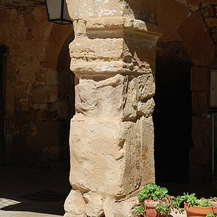 Photo de Ancienne abbaye Saint-Pierre de Lunas