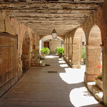 Ancienne abbaye Saint-Pierre de Lunas