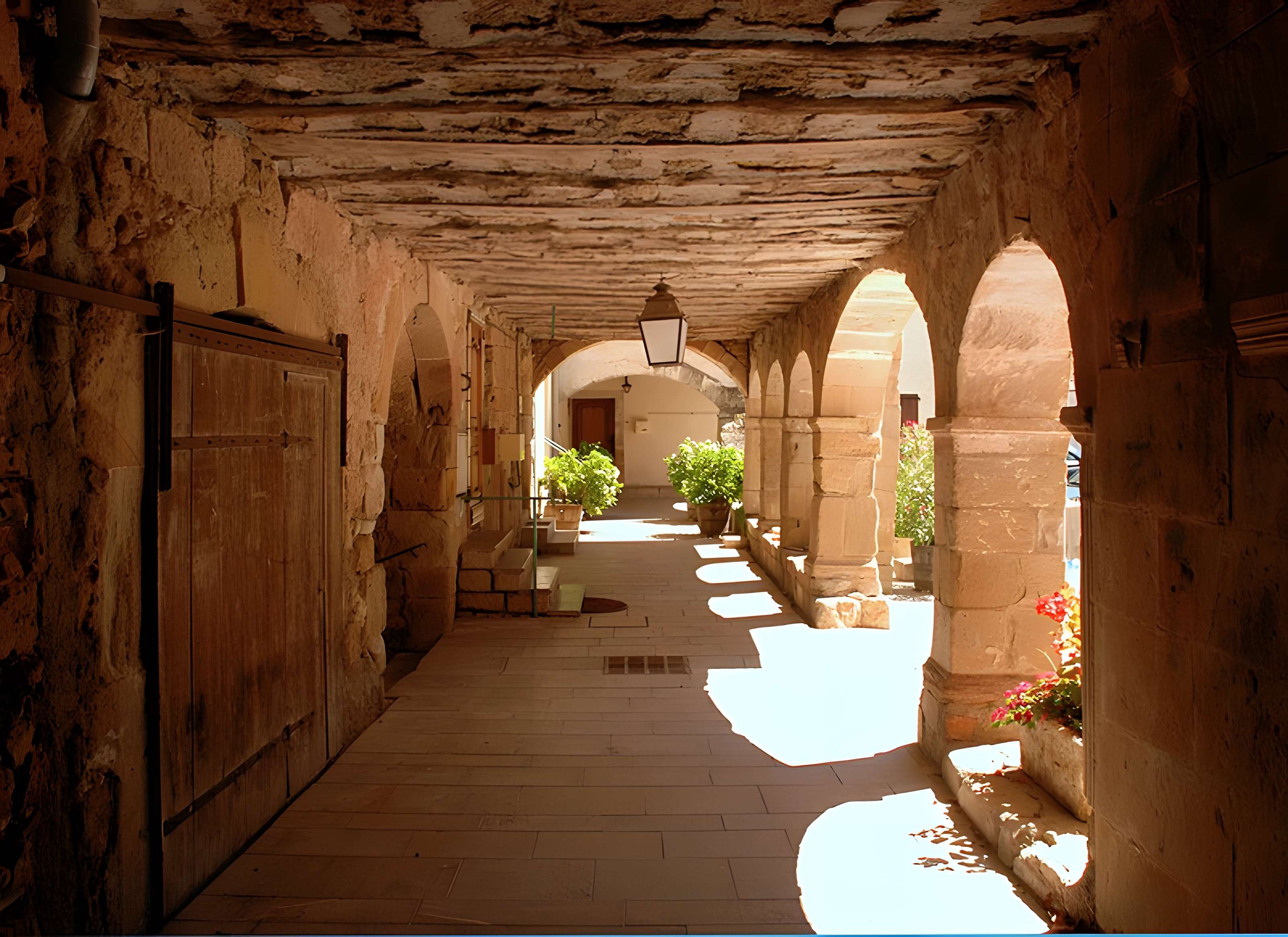 Ancienne abbaye Saint-Pierre de Lunas