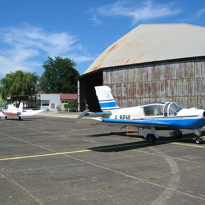 Photo de Aérodrome de Besançon à Thise