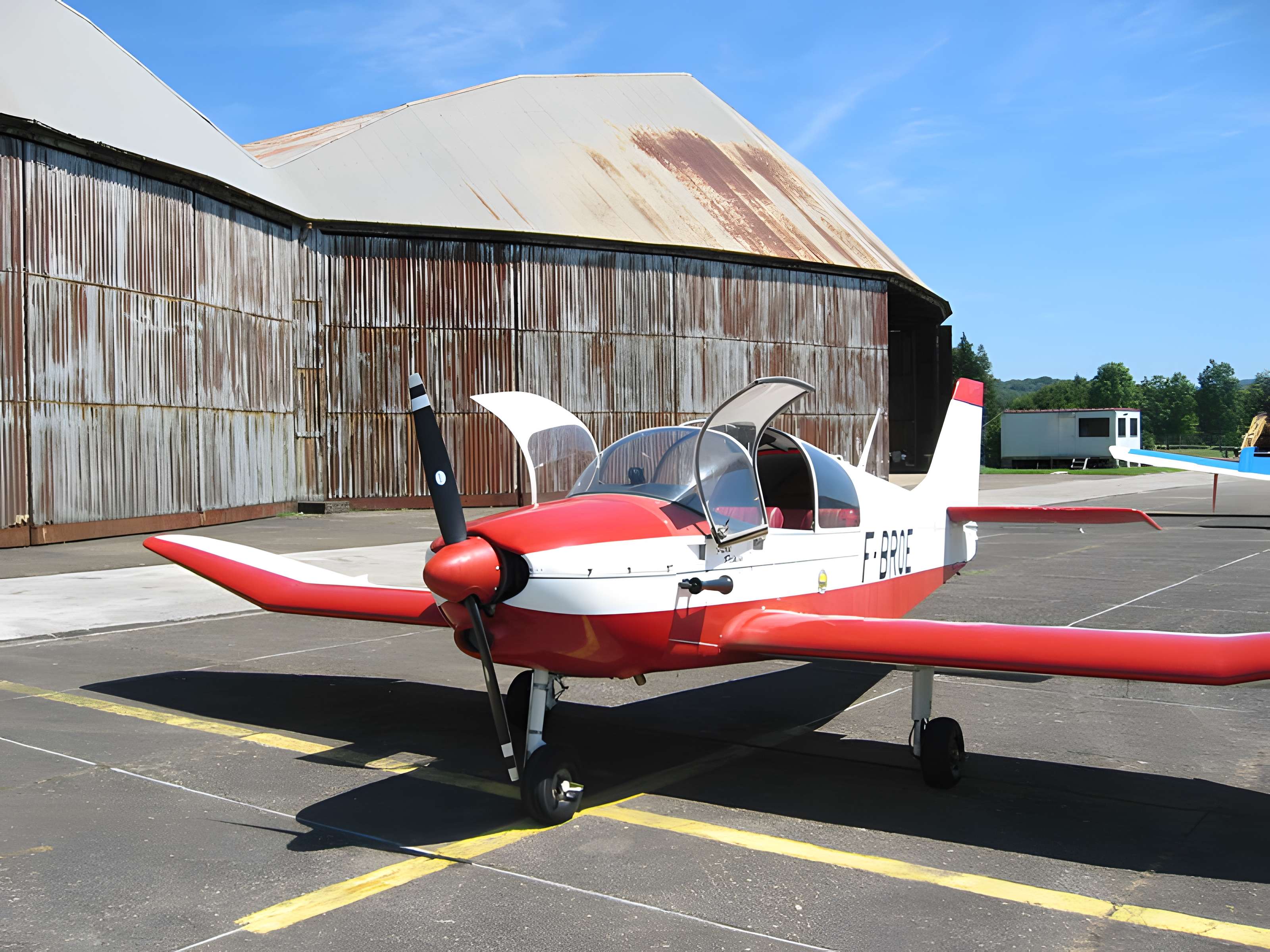 Aérodrome de Besançon à Thise