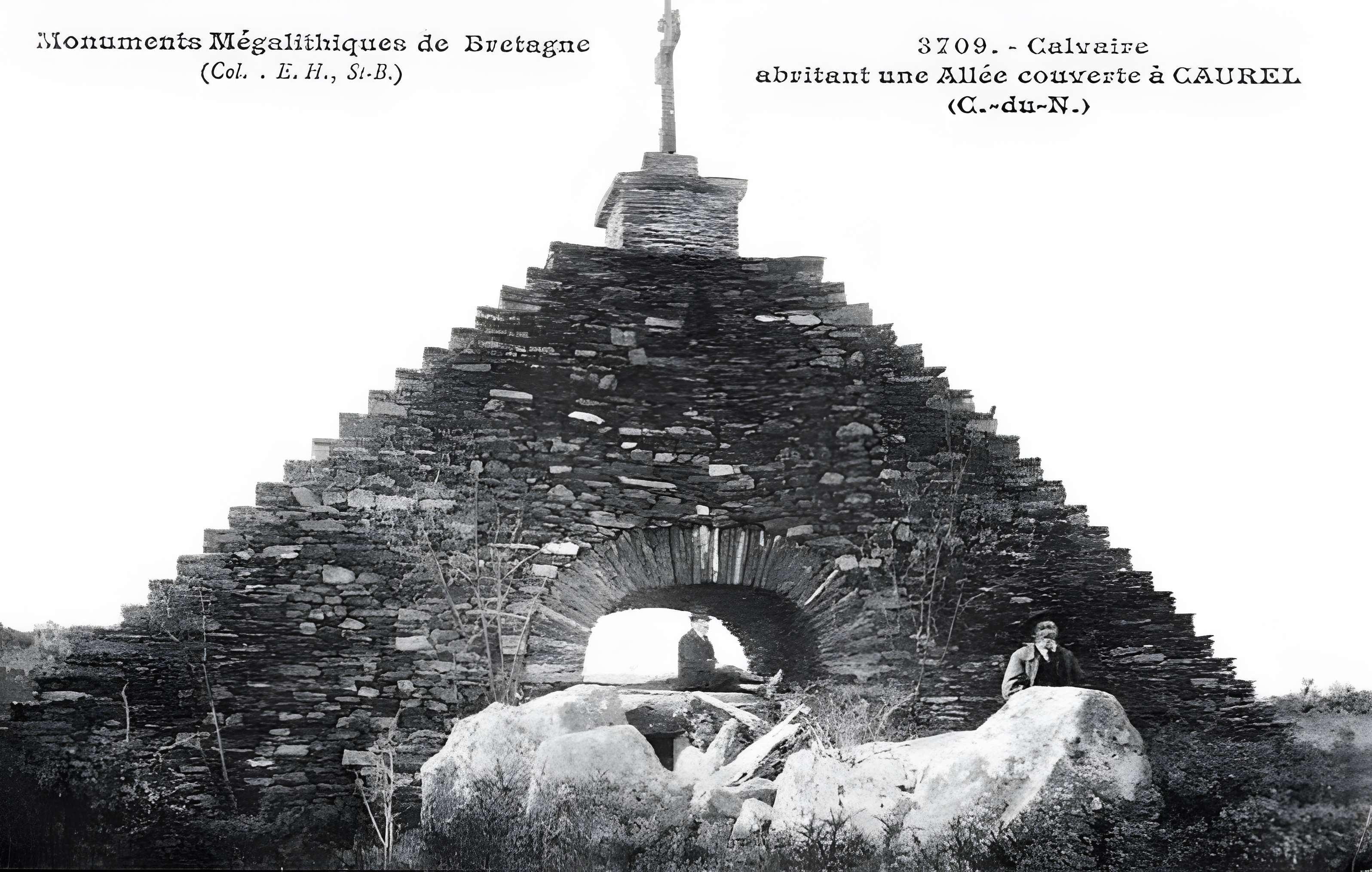 Allée couverte de Coët Correc à Mûr-de-Bretagne