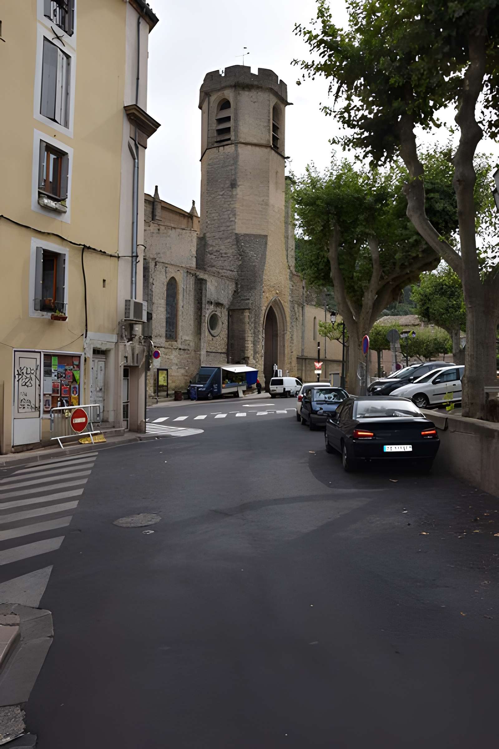 Collégiale Saint-Paul de Clermont-l'Hérault