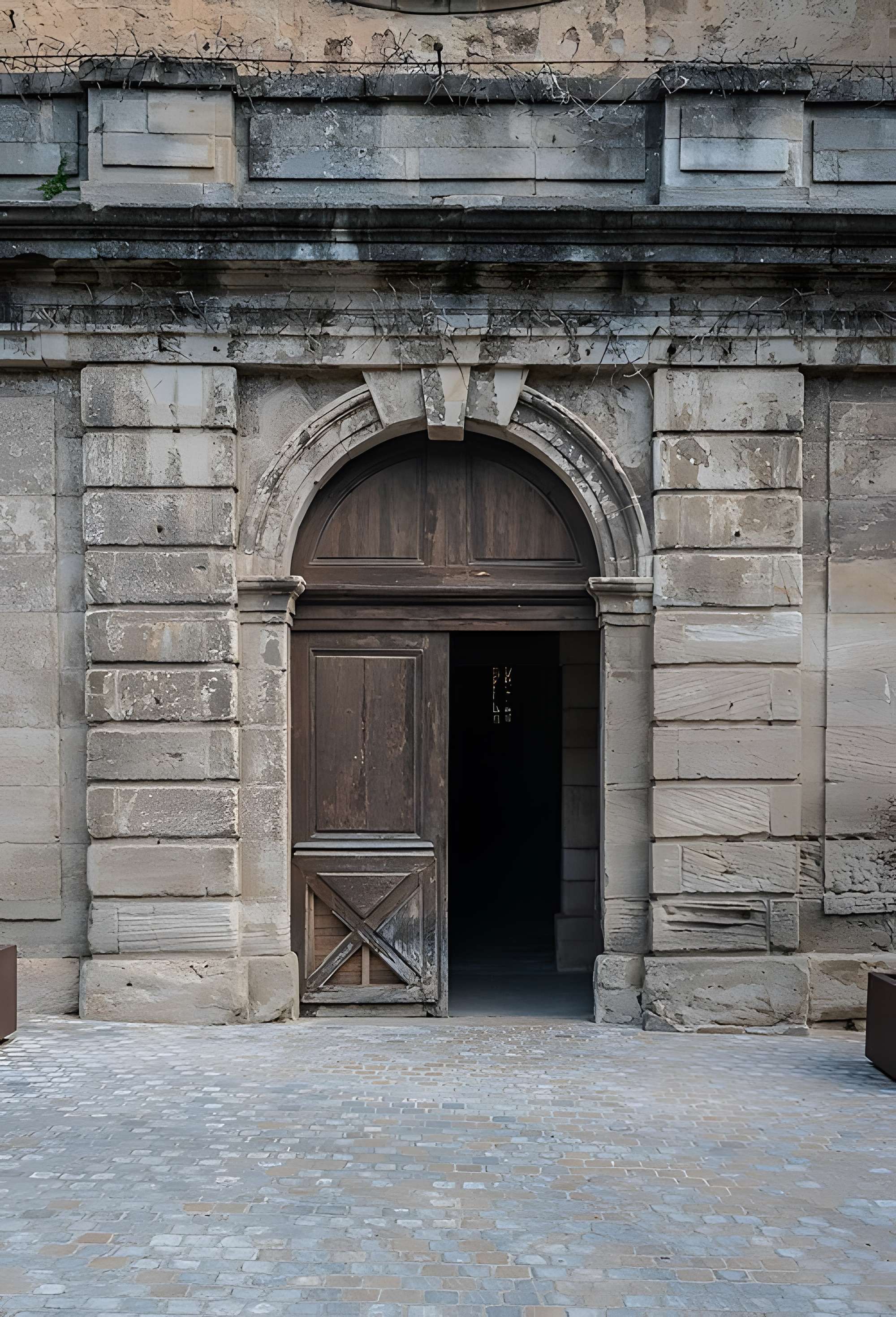 Collégiale Saint-Paul de Clermont-l'Hérault
