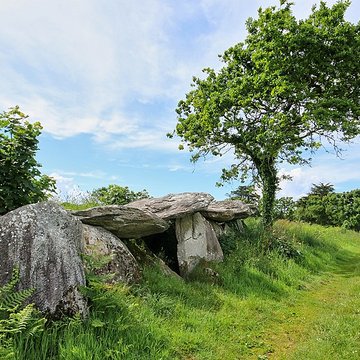 Allée couverte de Kerbalannec à Beuzec-Cap-Sizun