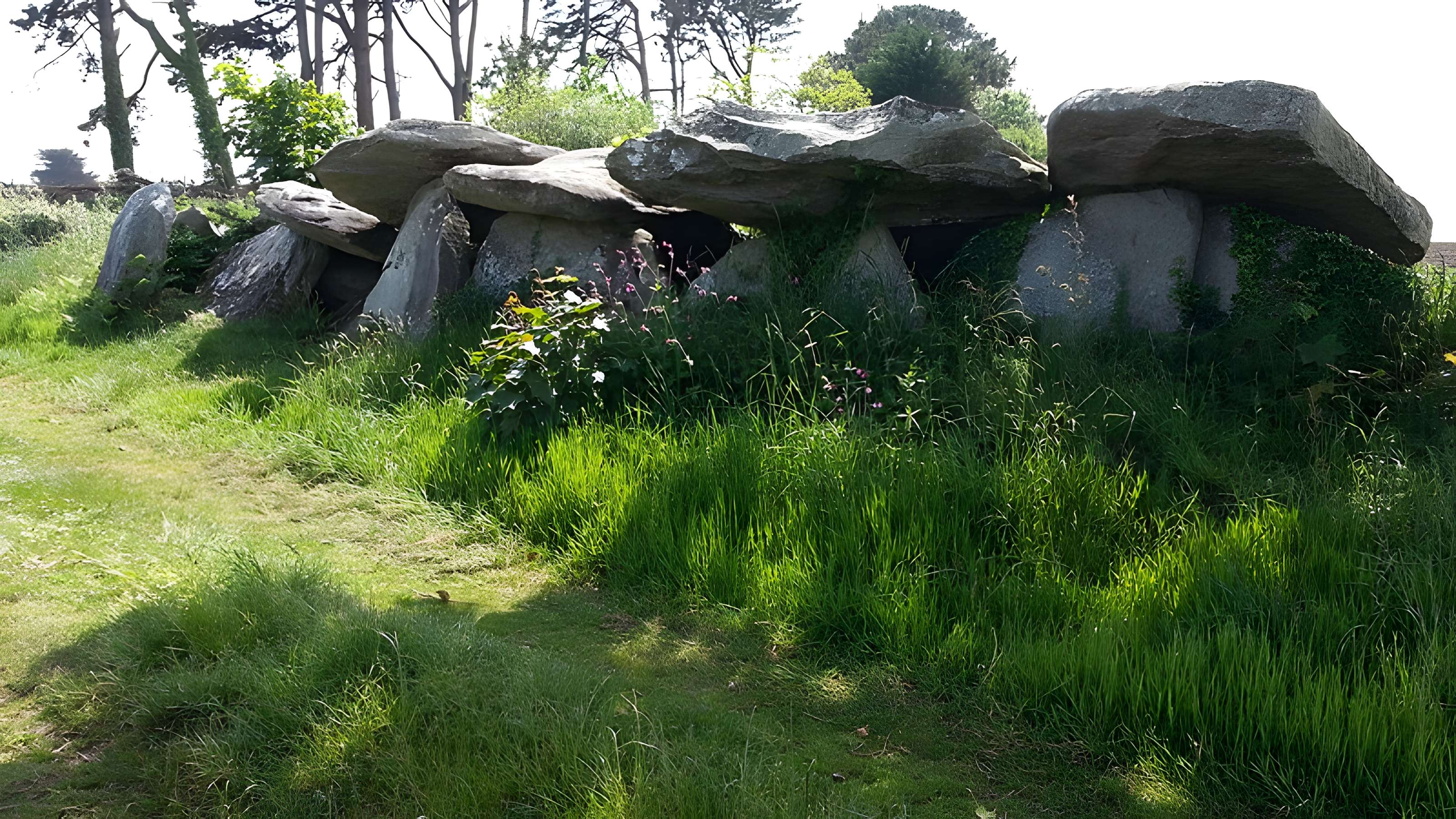 Allée couverte de Kerbalannec à Beuzec-Cap-Sizun