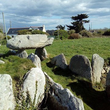 Allée couverte de Kerugon à Plomeur