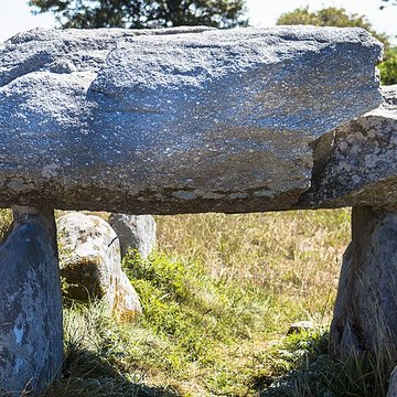 Allée couverte de Kerugon à Plomeur
