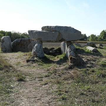 Allée couverte de Kerugon à Plomeur