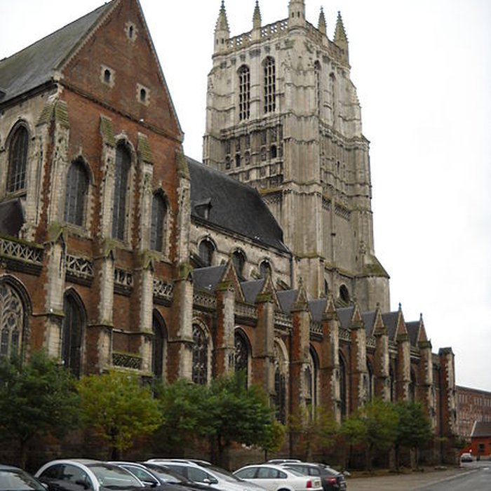 Photo de Collégiale Saint-Pierre dAire-sur-la-Lys