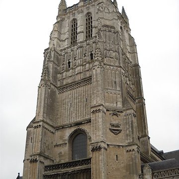 Collégiale Saint-Pierre dAire-sur-la-Lys