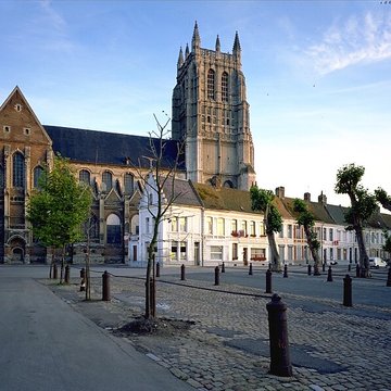 Collégiale Saint-Pierre dAire-sur-la-Lys