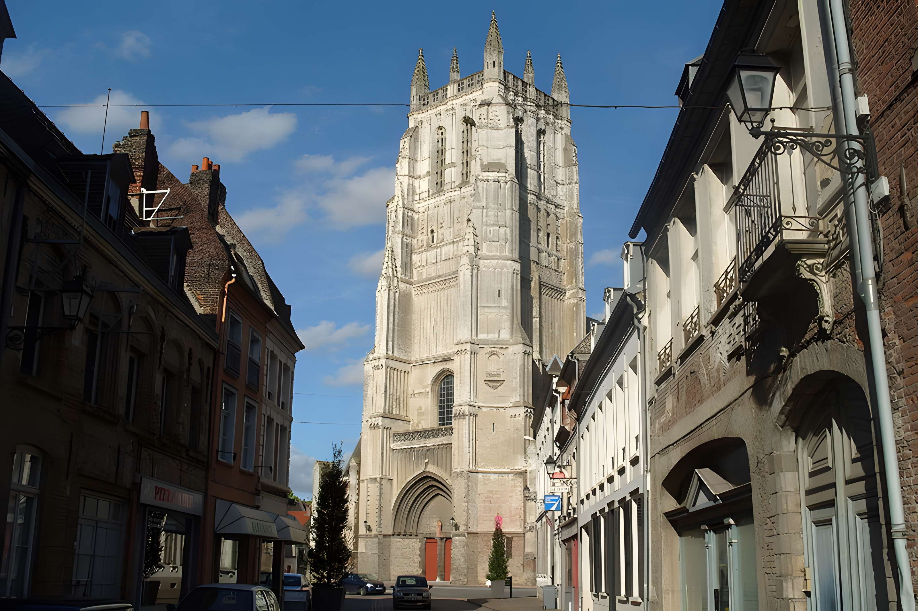Collégiale Saint-Pierre d'Aire-sur-la-Lys