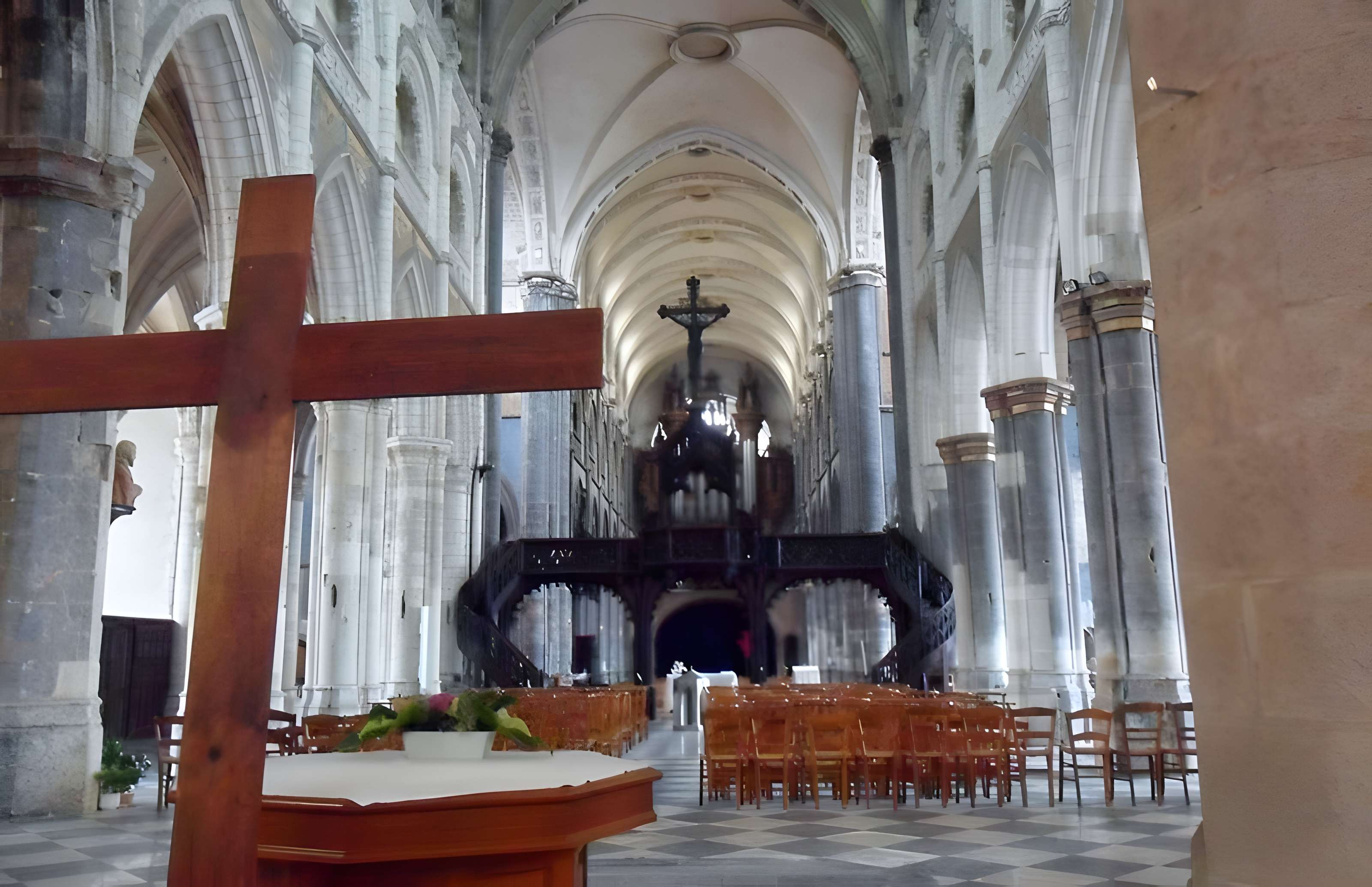 Collégiale Saint-Pierre d'Aire-sur-la-Lys