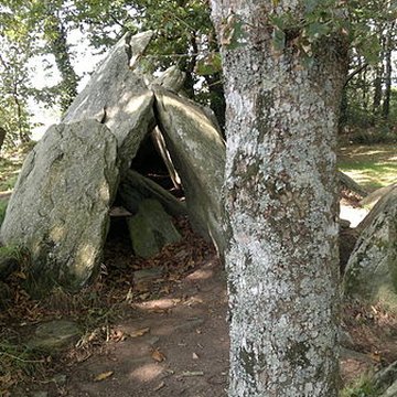 Allée couverte de Lesconil à Poullan-sur-Mer