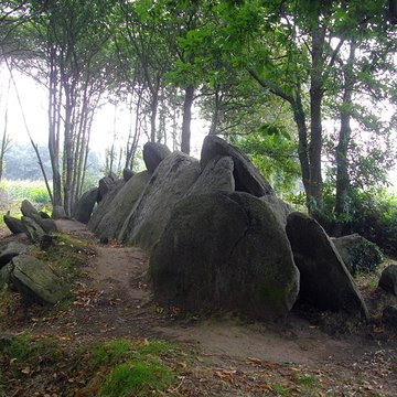 Allée couverte de Lesconil à Poullan-sur-Mer