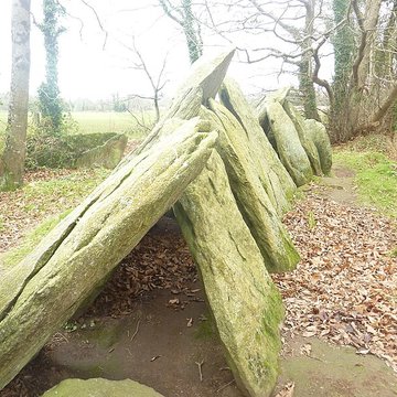 Allée couverte de Lesconil à Poullan-sur-Mer