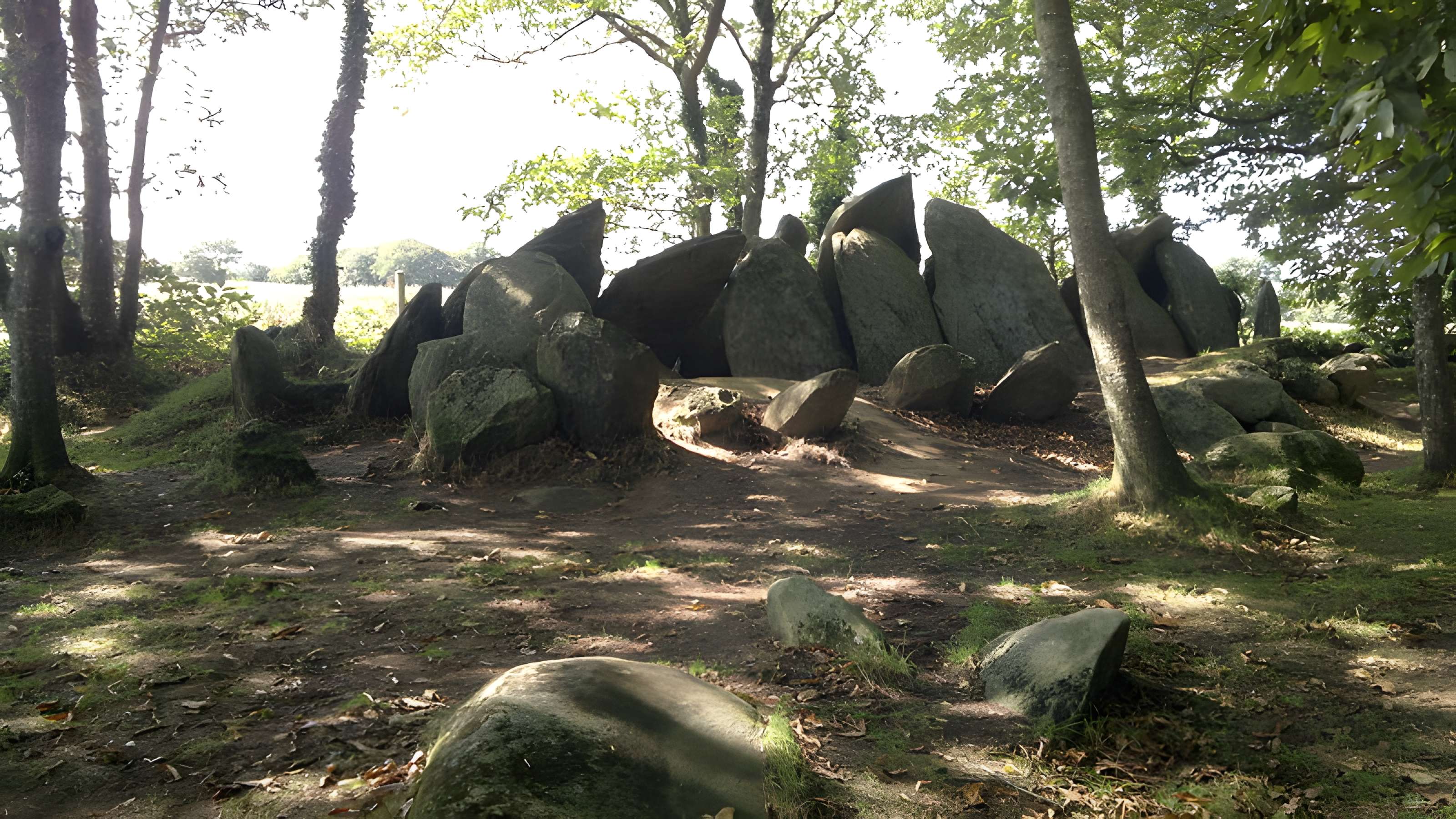 Allée couverte de Lesconil à Poullan-sur-Mer